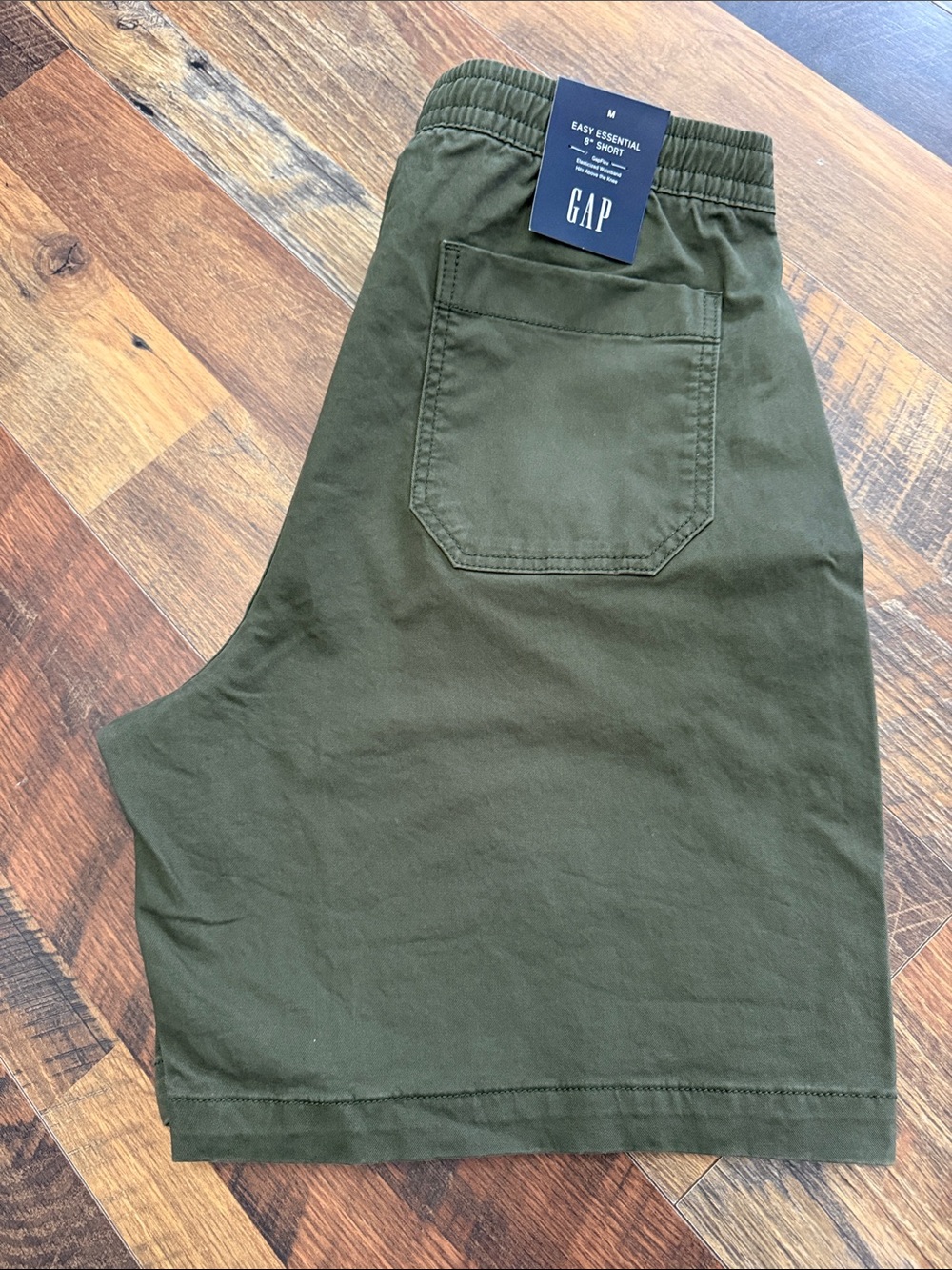 NWT GAP Easy Essential 8” Shorts Olive Green GapFlex Men’s Medium